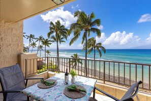 Outdoor dining - Amazing Oceanfront Views from 2bd/2bath Top-Floor Condo with A/C (Lahaina)