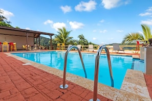 Outdoor pool - Mountain Ranch 7 Bedroom Nature lovers Retreat Edit (Fajardo)