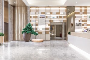 Lobby - Ji Hotel (Shanghai)