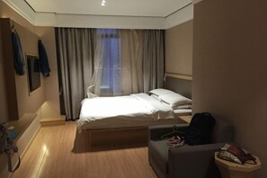Room - Ji Hotel (Shanghai)