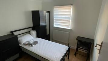 5 bedrooms, iron/ironing board, travel crib, free WiFi