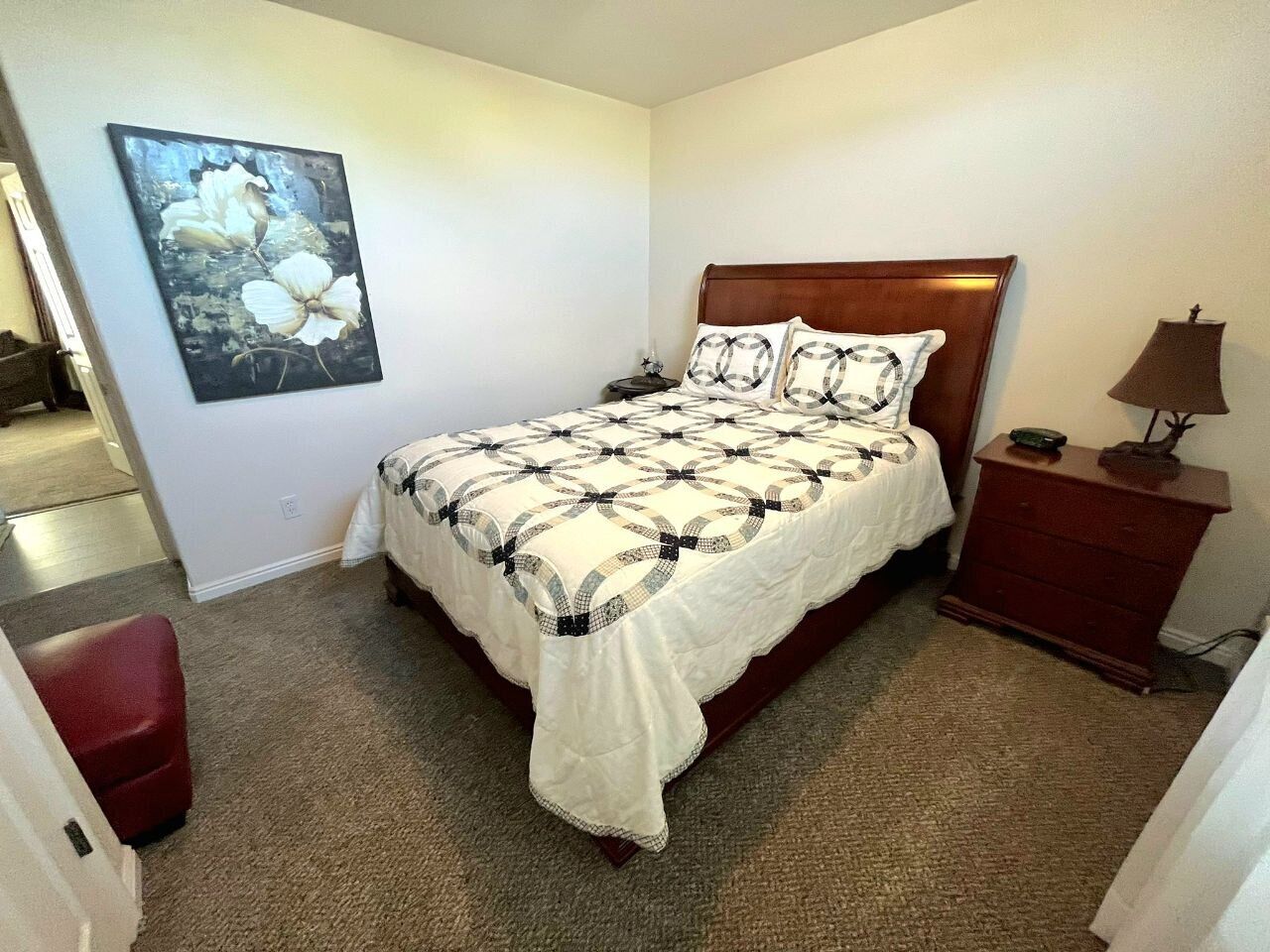 4 quartos, berço de viagem, Wi-Fi, roupa de cama