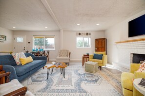 Smart TV - Contemporary Casa  (Santa Fe)