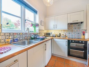 Oppvaskmaskin og kjøkkenutstyr