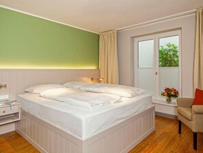 2 dormitorios, tabla de planchar con plancha, wifi y ropa de cama