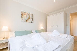 2 soverom, strykejern/-brett, wi-fi og sengetøy