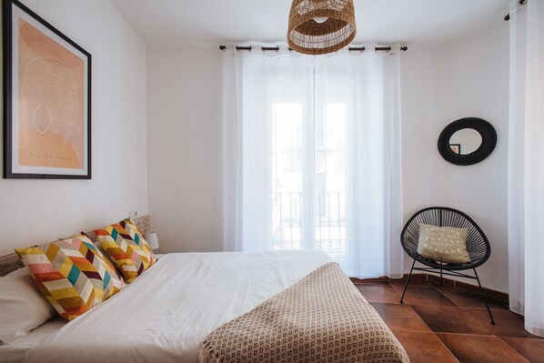 2 bedrooms, iron/ironing board, travel crib, free WiFi