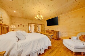 4 makuuhuonetta, työpöytä, silitysrauta/-lauta, Wi-Fi