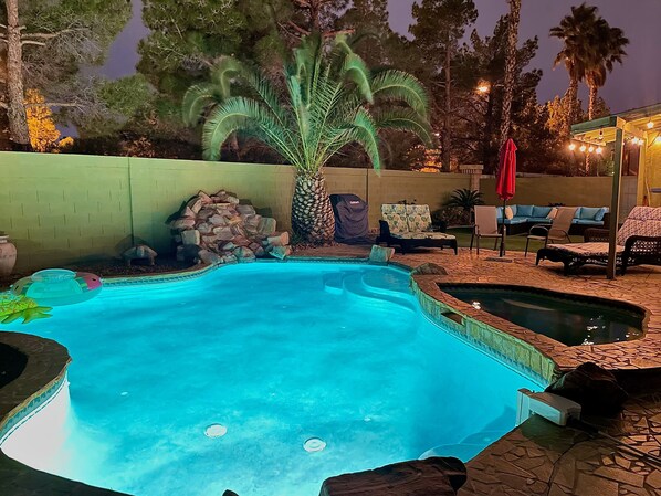 Outdoor pool, a heated pool