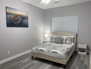 4 bedrooms, desk, iron/ironing board, free WiFi