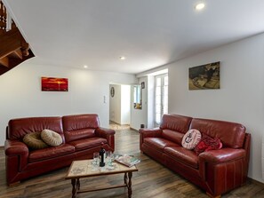 TV - Beautiful  villa for 4 guests with WIFI, TV and pets allowed (Goas-bian)