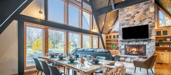 Riverhaven! Gorgeous A-Frame On St Joe River!!