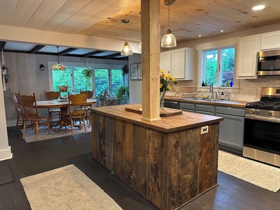 Linden Cottage - comfort, connection, convenience