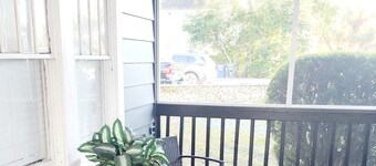 MODERN TWO BEDROOM HOME!