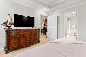 3 bedrooms, desk, iron/ironing board, travel cot - Sleeps 10 I Pet-friendly I Mins to FT Rucker (Enterprise)