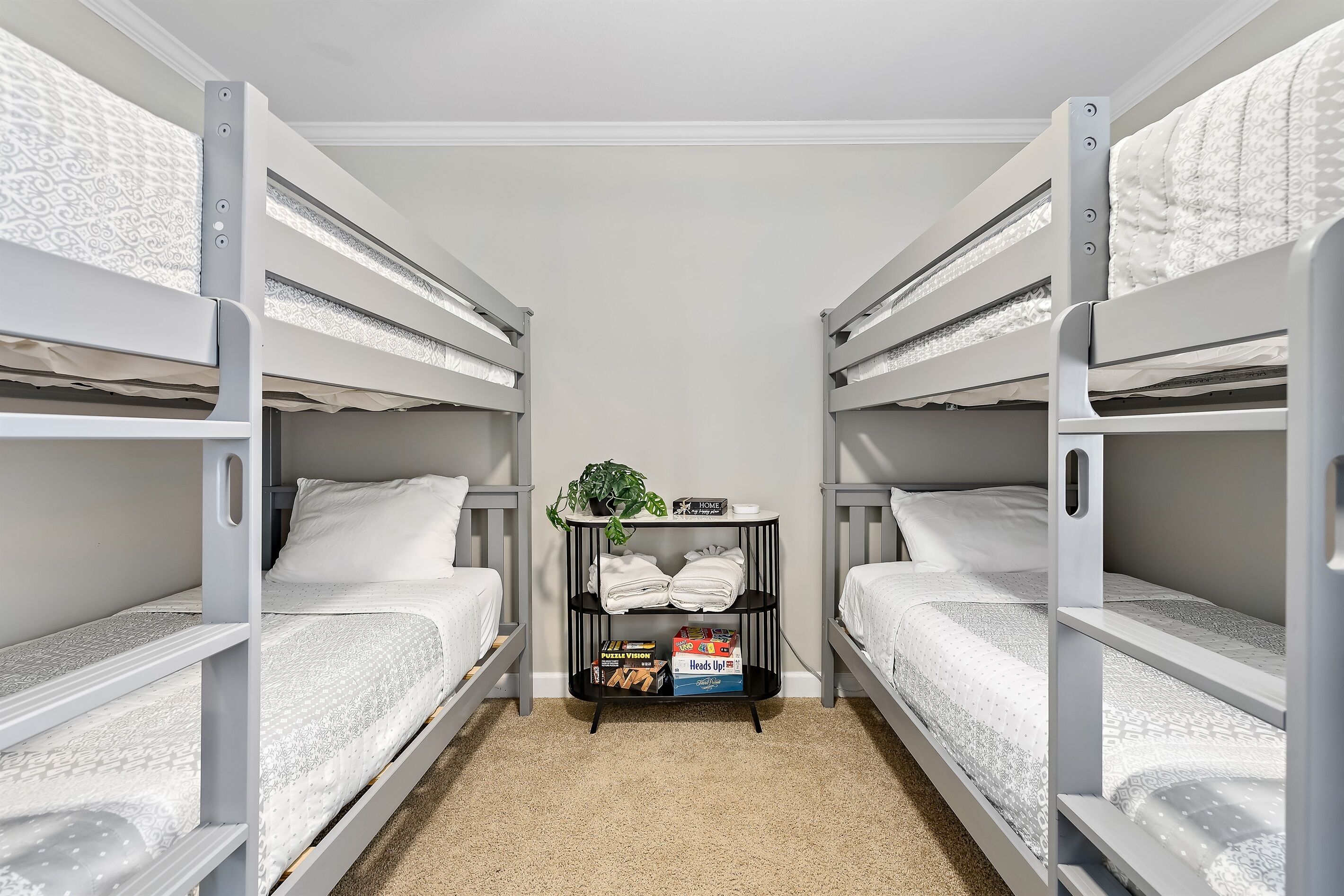 3 多间卧室、办公桌、熨斗/熨衣板、旅行婴儿床