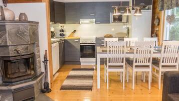 Réfrigérateur, micro-ondes, lave-vaisselle