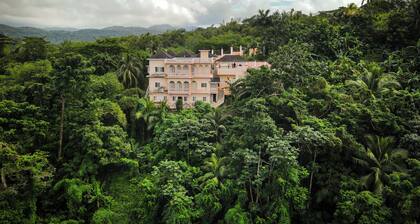 Blu Turey Villa: 6-Bdrm Paradise & Personal Cook!