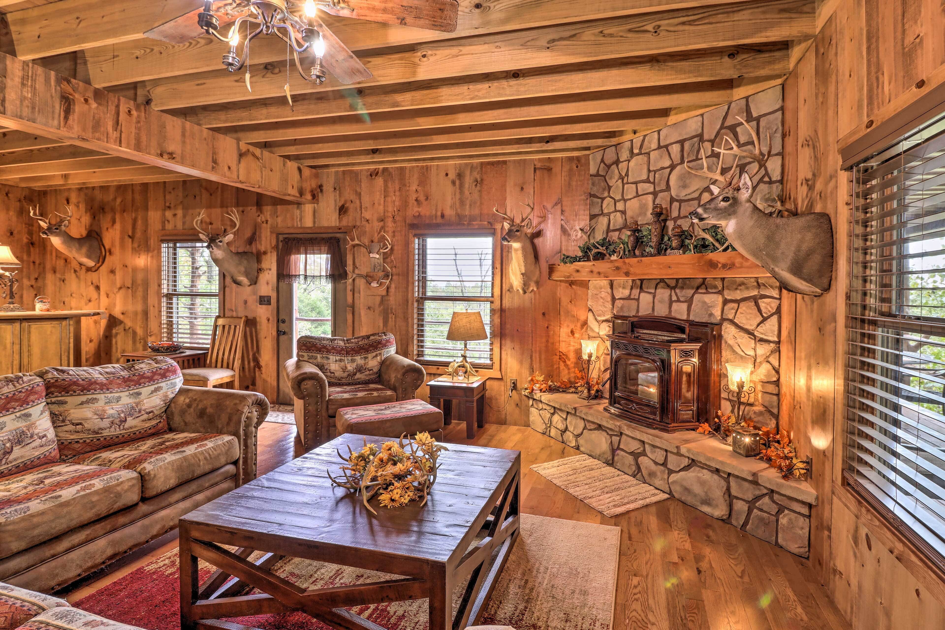 Quiet + Rustic Cabin with Fire Pit on 20 Acres!