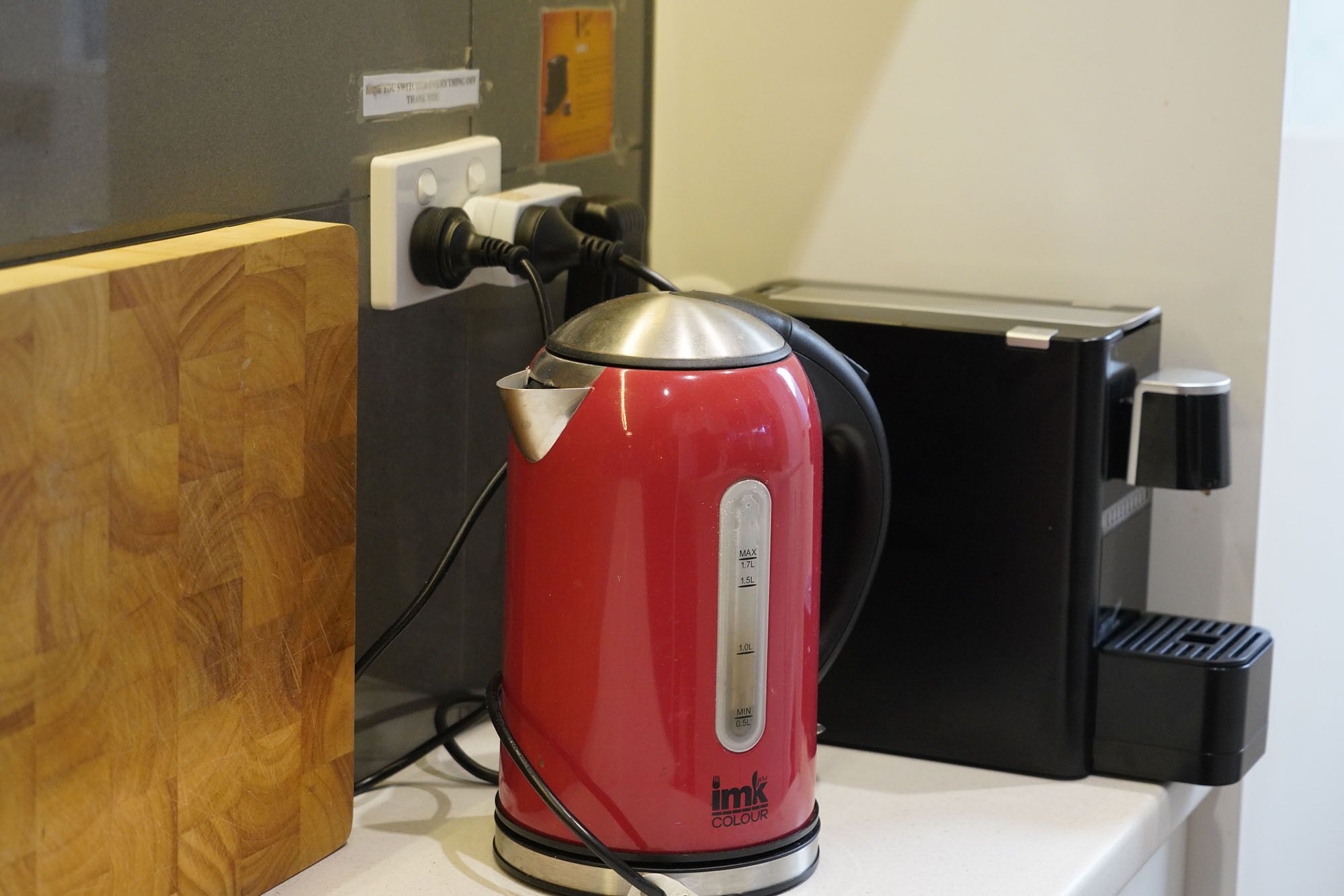 Seaside Escape @ Irene's Seaside Villa. 2br✔Nespresso✔Netflix✔Kitchen✔Carpark — image 13