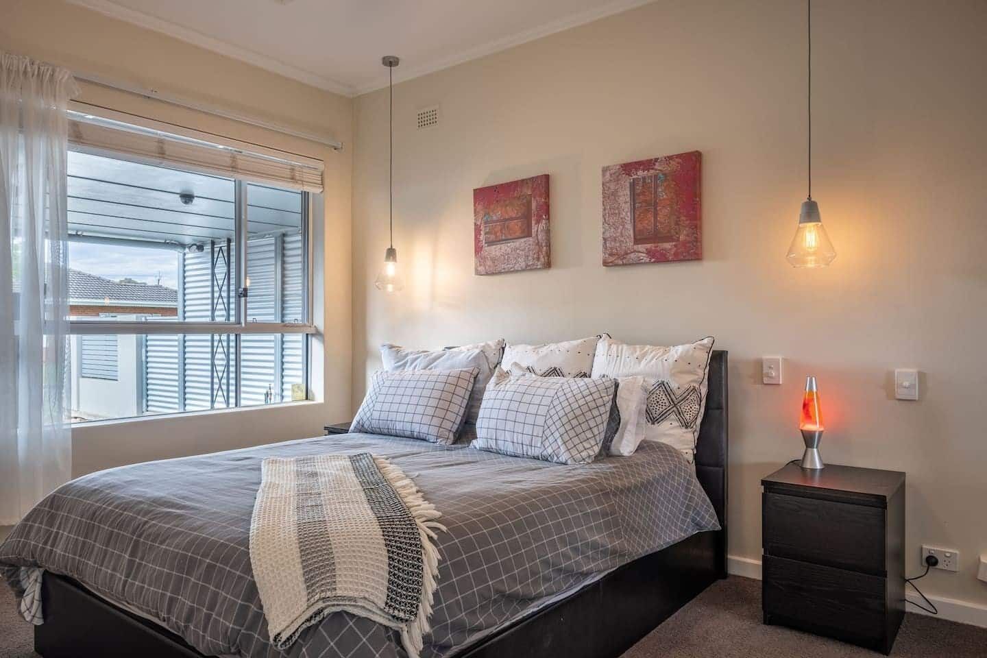 Seaside Escape @ Irene's Seaside Villa. 2br✔Nespresso✔Netflix✔Kitchen✔Carpark — image 6