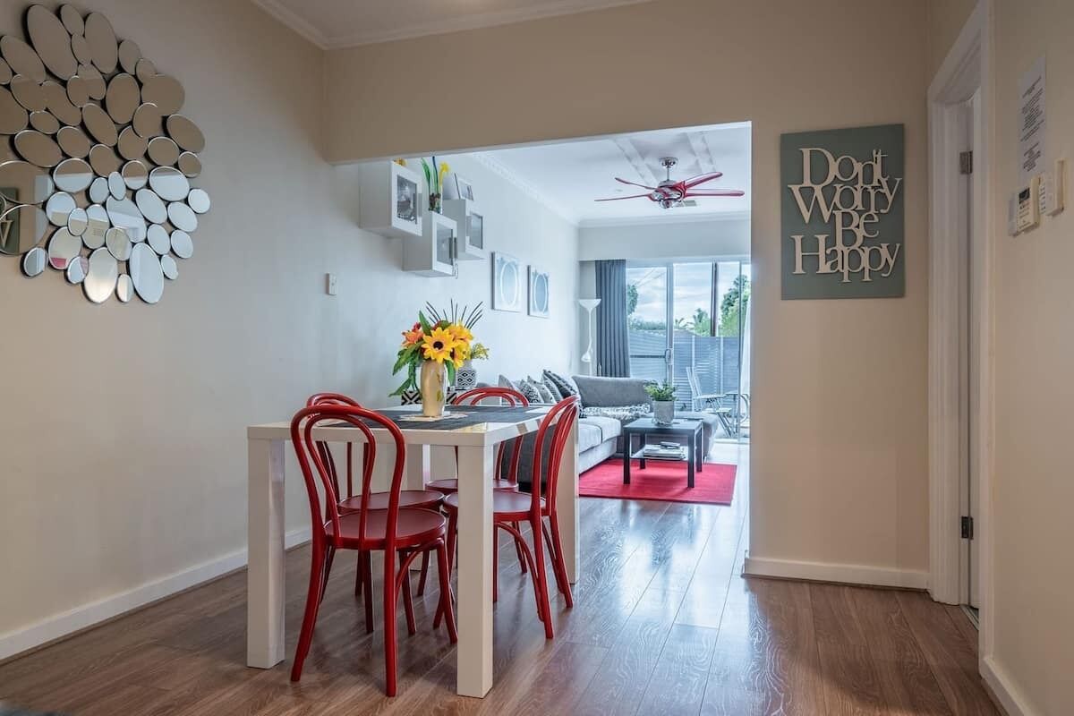 Seaside Escape @ Irene's Seaside Villa. 2br✔Nespresso✔Netflix✔Kitchen✔Carpark — image 4