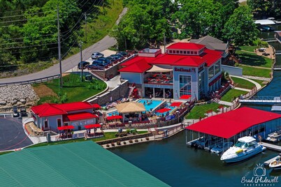 THREE SEASONS -4 Bedroom Villa Great location. Attached Villa can also be added.