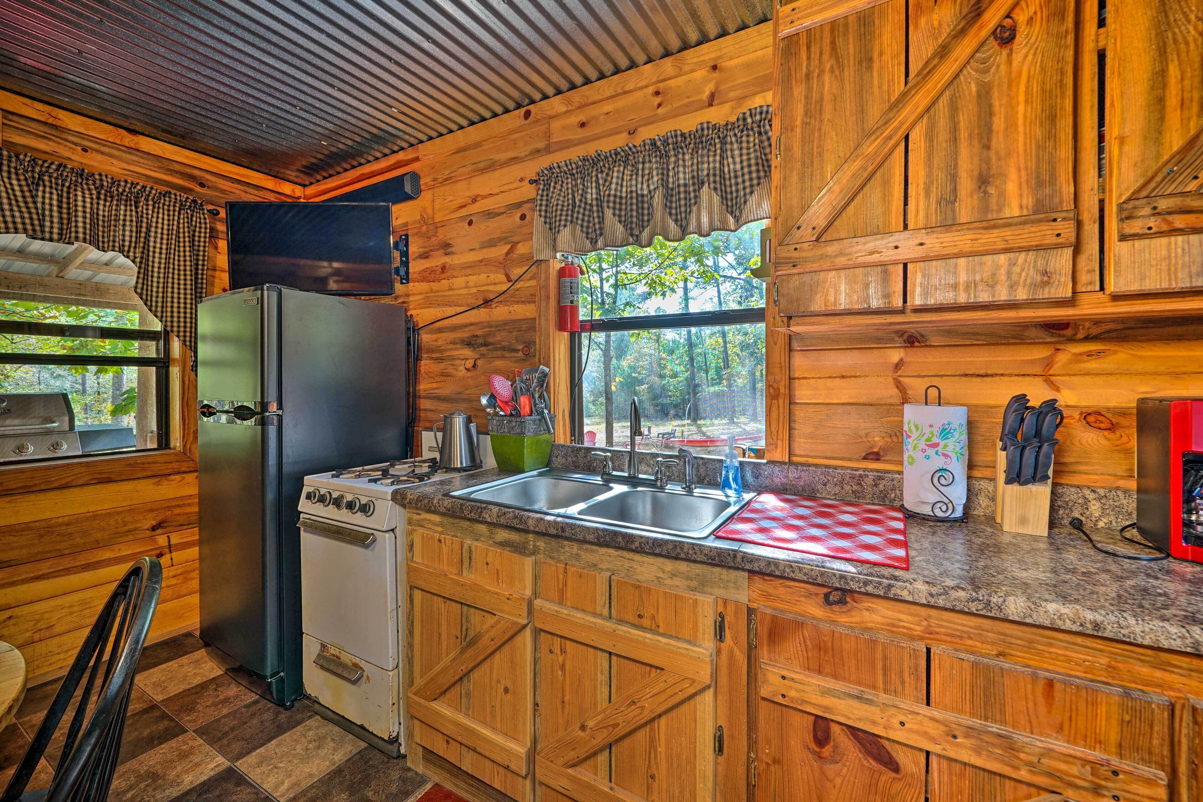 Microwave, stovetop, coffee/tea maker, toaster