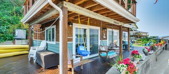 Relaxing Waterfront Escape ~ 11 Mi to Olympia