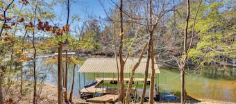 Waterfront Lake Hartwell Home w/ Dock & Fire Pit