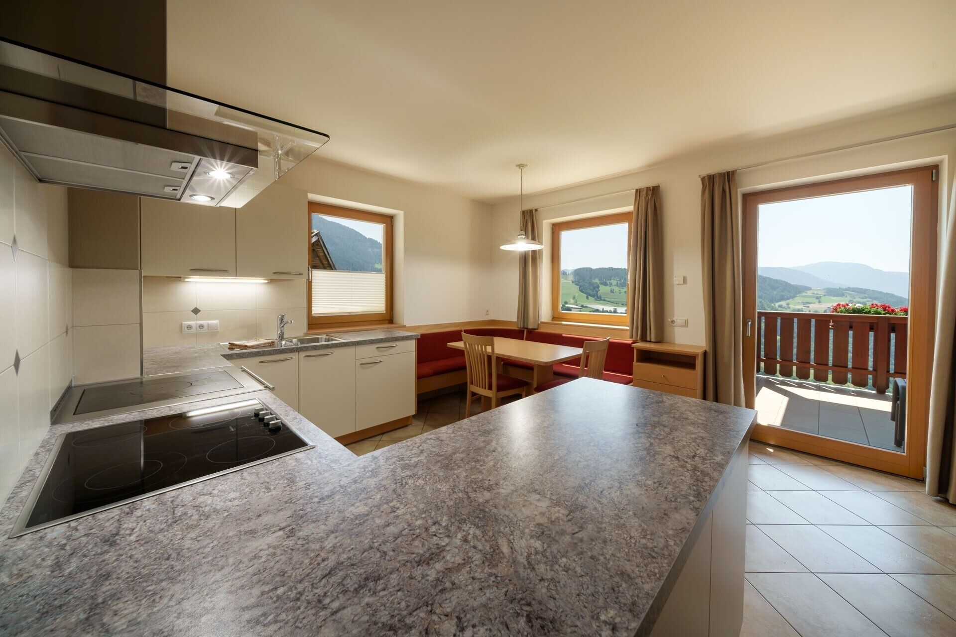 Refrigerador, microondas, parrilla de estufa y lavavajillas 