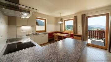 Refrigerador, microondas, parrilla de estufa y lavavajillas