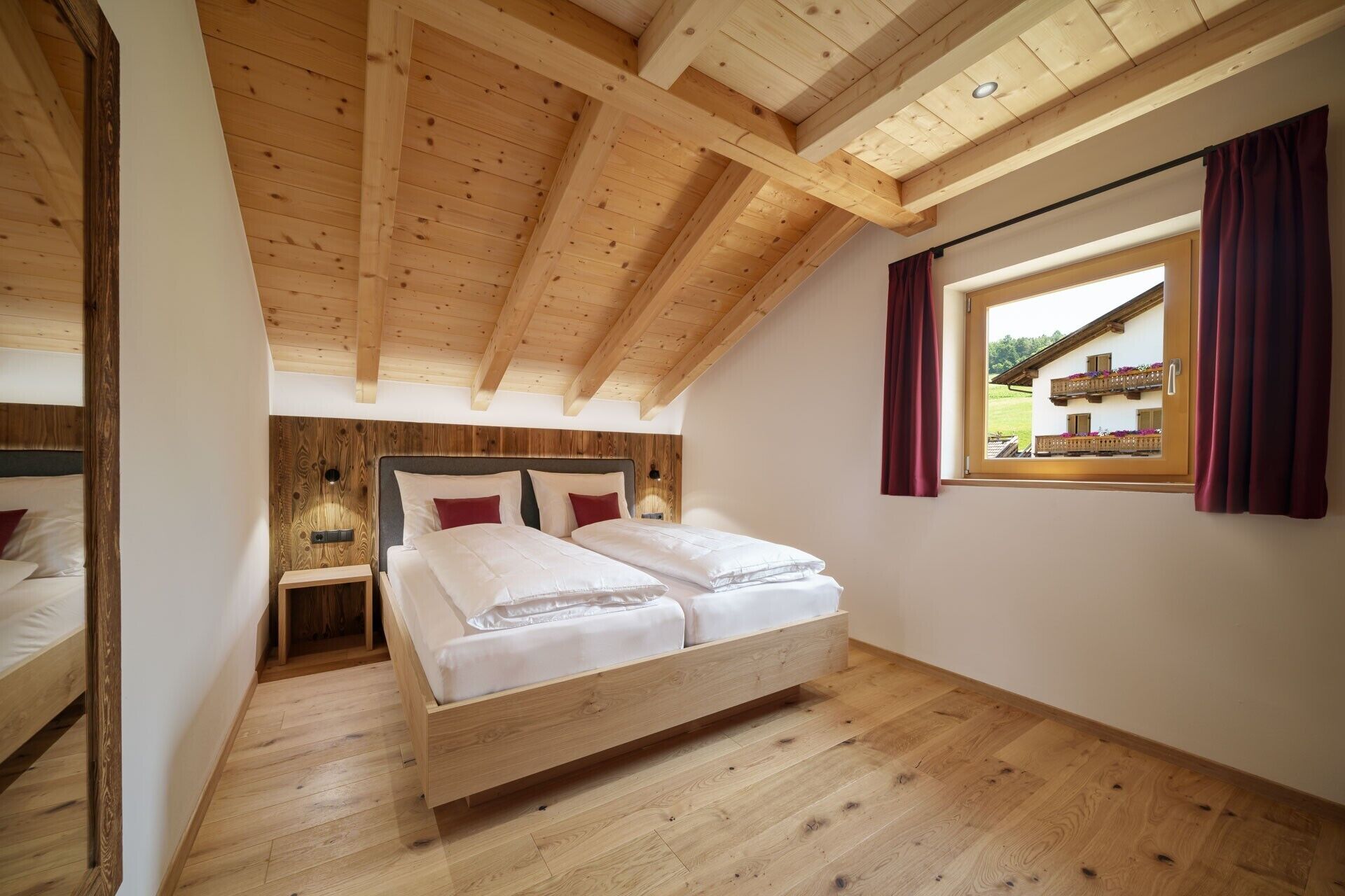 2 slaapkamers, een strijkplank/strijkijzer, gratis wifi, beddengoed
