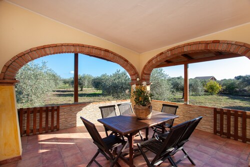 Pet-friendly Holiday Apartment "A contatto con la natura - Orosei" with Garden, Terrace & Wi-Fi