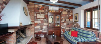 Pet-friendly Holiday Apartment "Tipica Casa di Campagna - Orosei" with Terrace & Shared Garden
