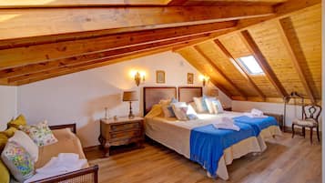 6 bedrooms, iron/ironing board, free WiFi, bed sheets