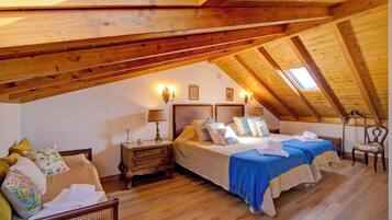 6 Schlafzimmer, BĂŒgeleisen/BĂŒgelbrett, kostenloses WLAN, BettwĂ€sche