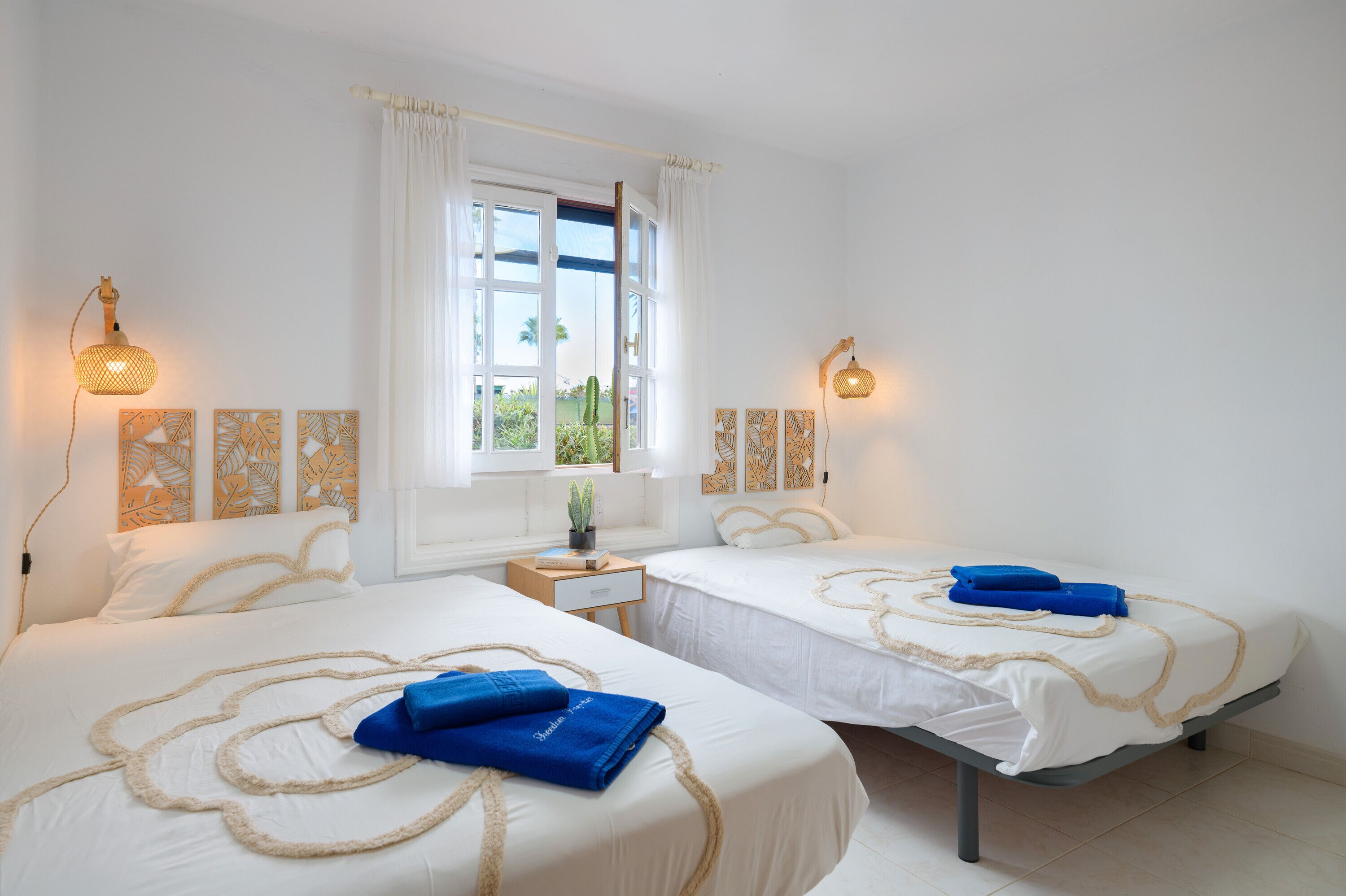 2 habitaciones, tabla de planchar con plancha y wifi gratis 