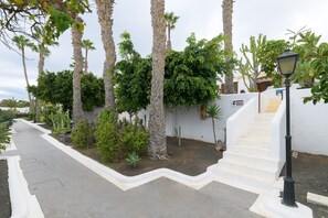 Property grounds - Holiday Apartment Puerto Chico C by Beach with Shared Pool & Wi-Fi (Playa Blanca)