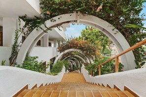 Property grounds - Holiday Apartment Gran Ático 307 Royal Costa Adeje by the Beach with Shared Pool & Wi-Fi (Adeje)