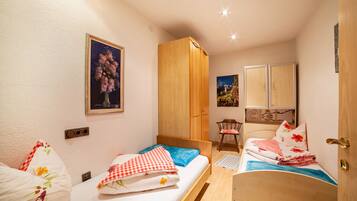 2 bedrooms, free WiFi, bed sheets