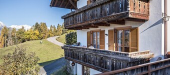 Hoferhof Apartement 'Bergzauber' with Mountain View, Garden & Wi-Fi