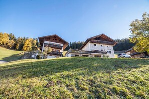 Exterior - Apartment 'Hoferhof Bergspitze' with Mountain Views, Balcony & Wi-Fi (Schenna)