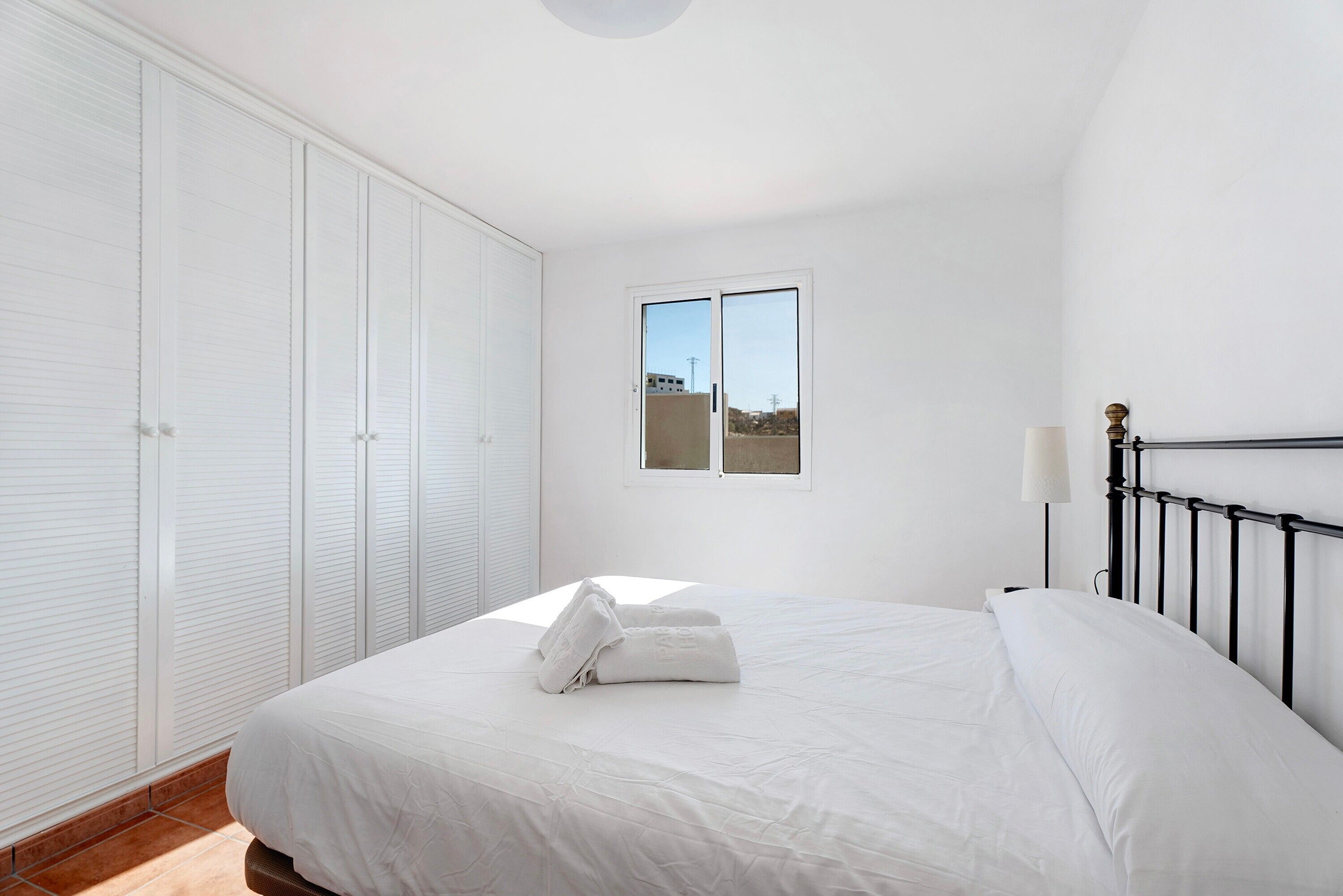 3 chambres, fer et planche à repasser, Wi-Fi gratuit, draps fournis