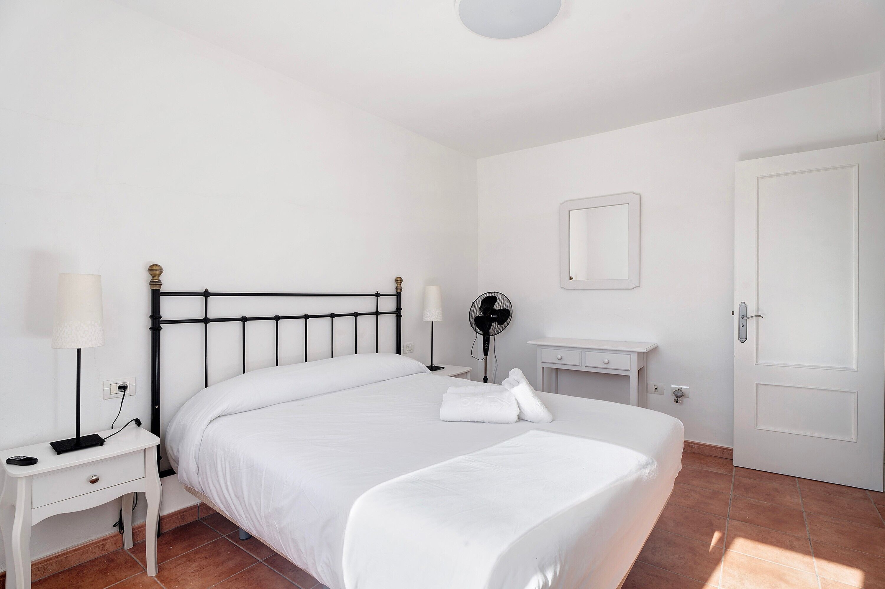 3 camere, ferro/asse da stiro, Wi-Fi gratuito, lenzuola