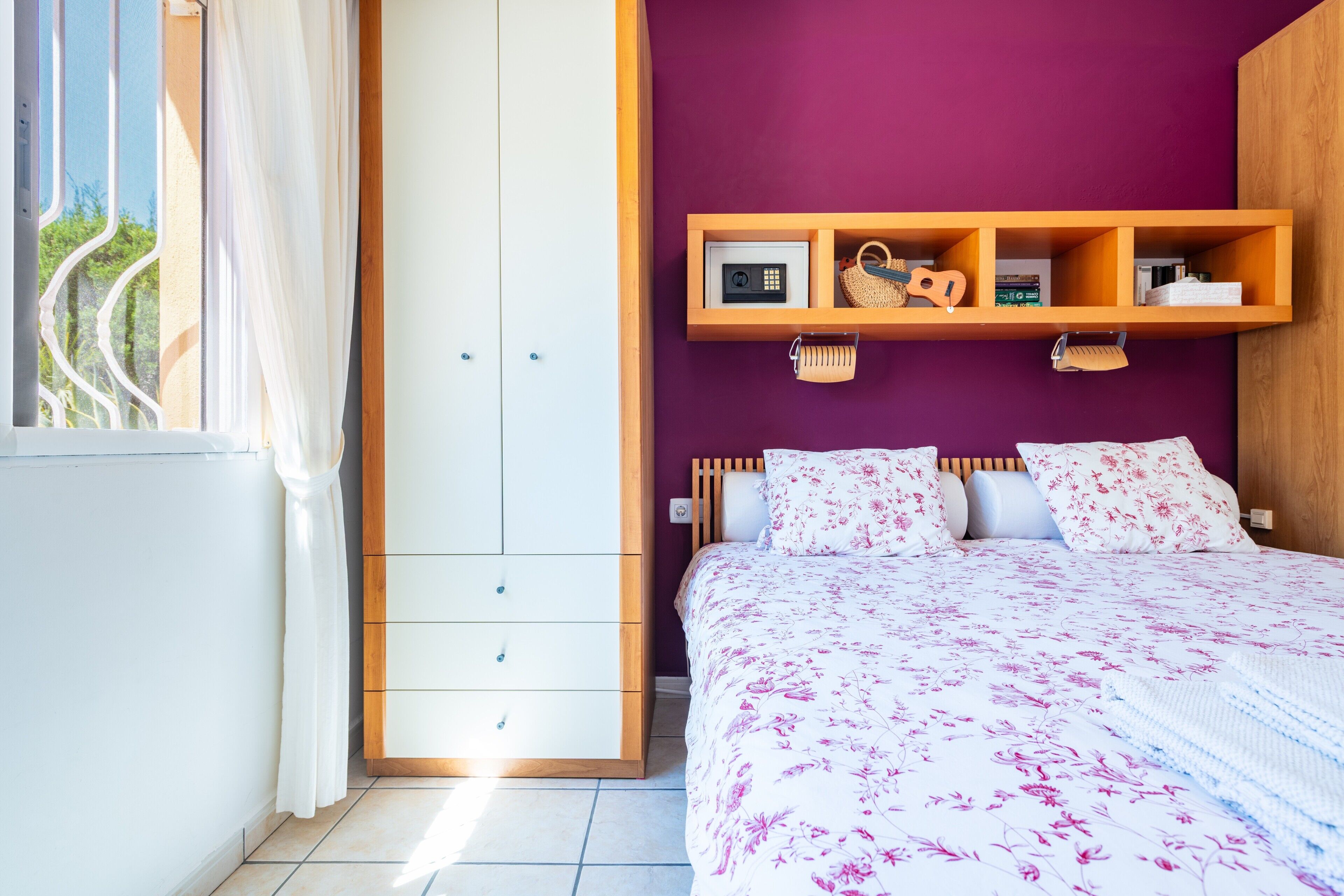 2 habitaciones, tabla de planchar con plancha y wifi gratis 