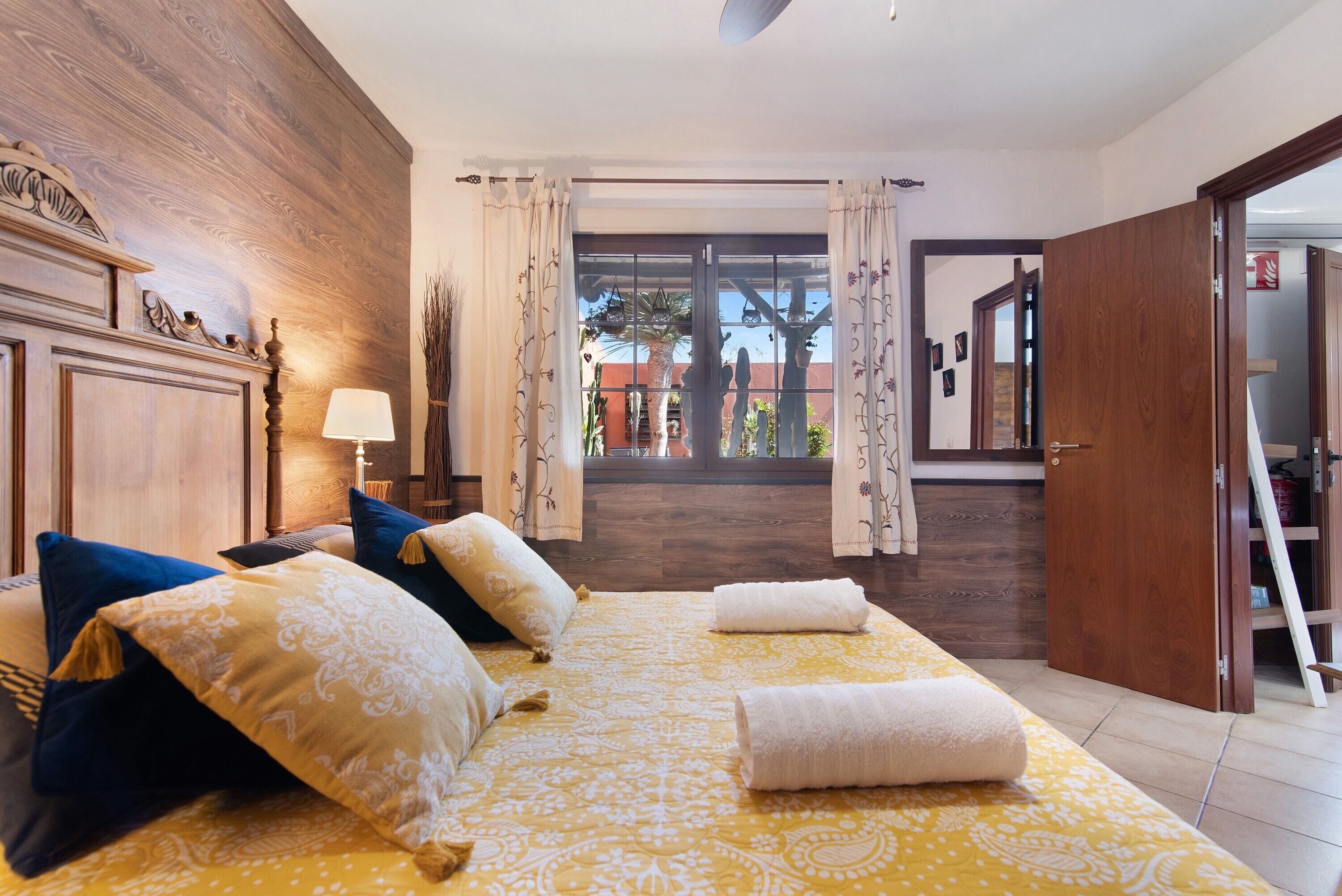 3 quartos, ferros/tábuas de passar roupa, Wi-Fi de cortesia