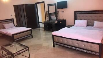 Free WiFi, bed sheets