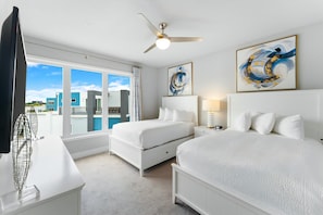 4 chambres, coffres-forts dans les chambres, fer et planche à repasser