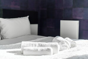 1 chambre, bureau, fer et planche à repasser, Wi-Fi gratuit